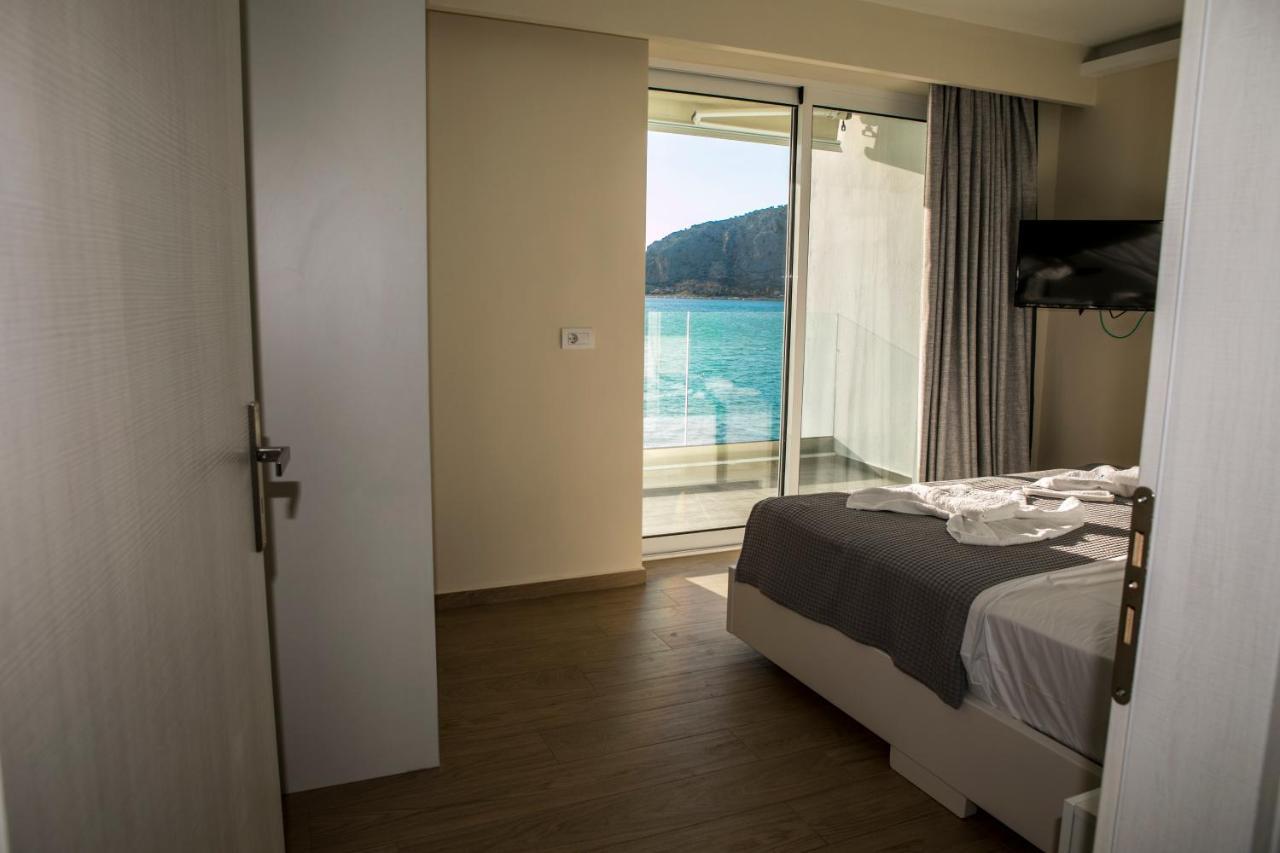 Hotel Alexander Mýtikas Eksteriør billede