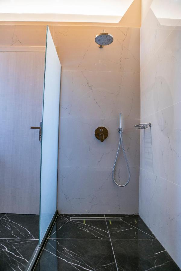Hotel Alexander Mýtikas Eksteriør billede