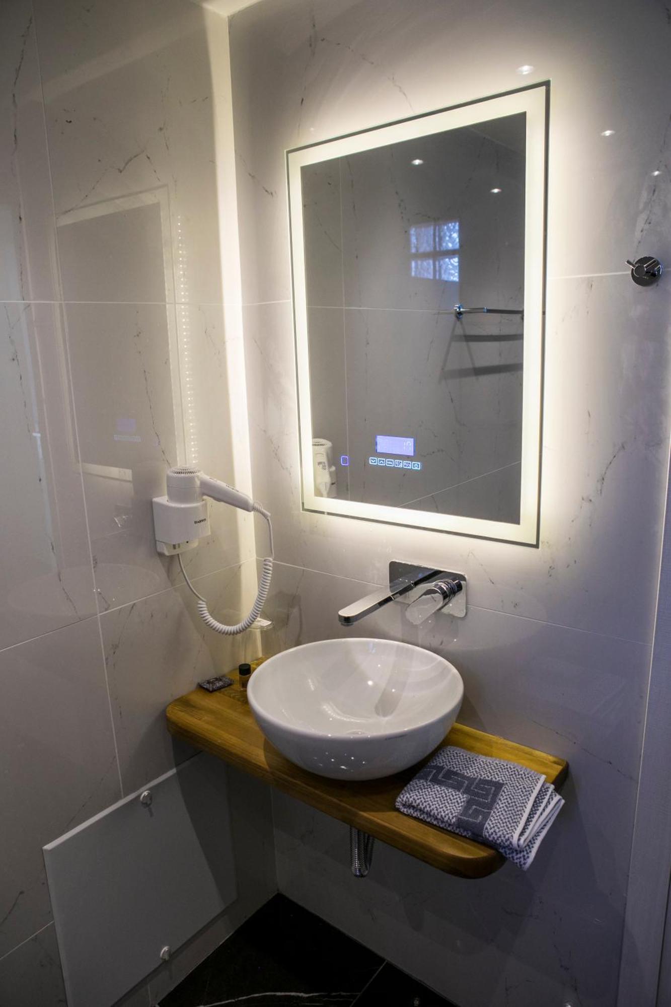 Hotel Alexander Mýtikas Eksteriør billede