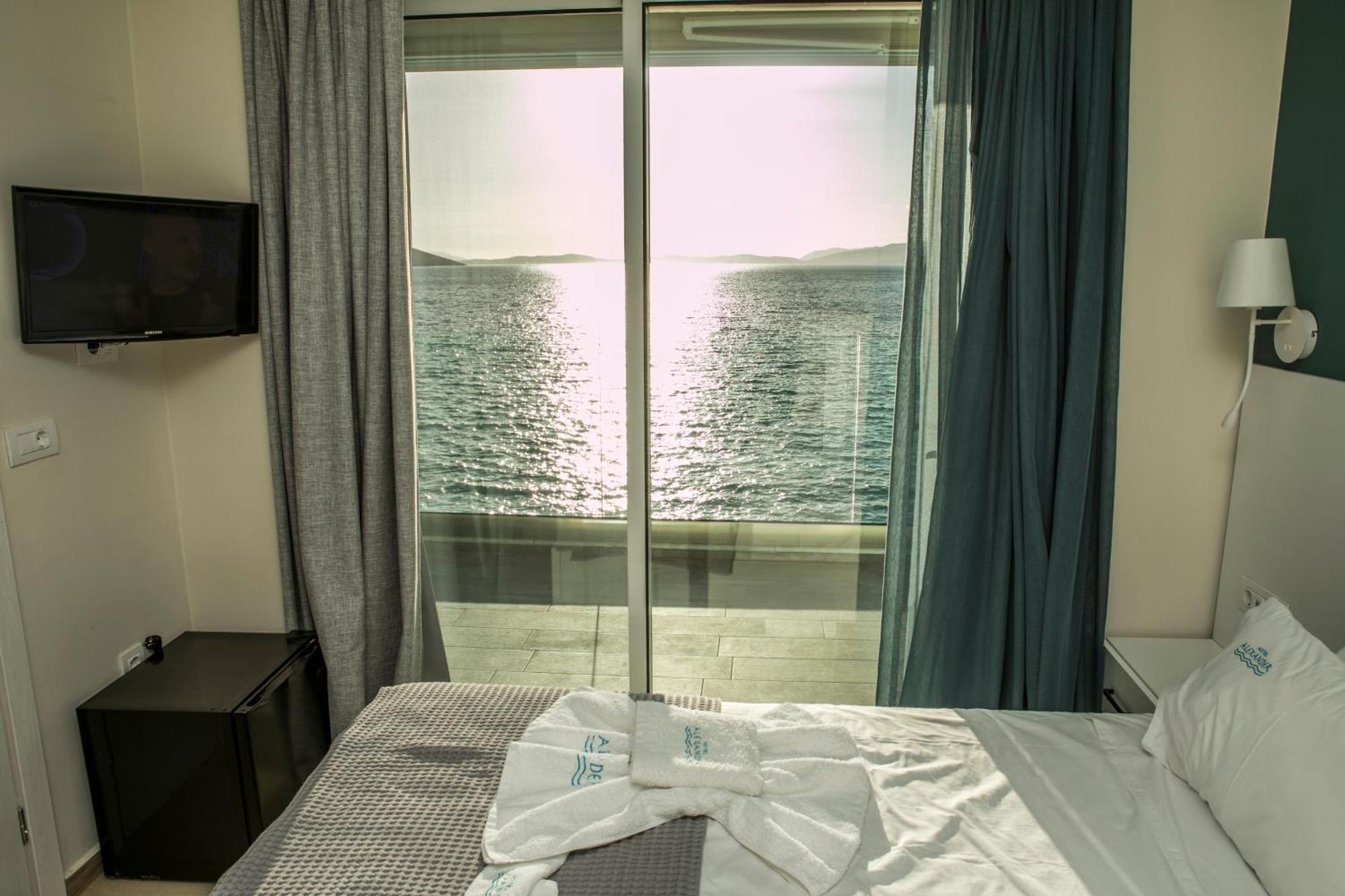 Hotel Alexander Mýtikas Eksteriør billede